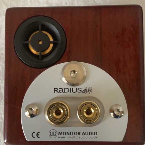 MONITOR AUDIO radius 45 speakers bookshelf - Picture 3 of 6